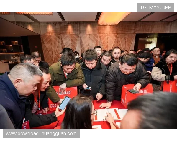 皇冠真人国际积极推动行业规范发展，树立良好的品牌形象赢得广大玩家的信赖