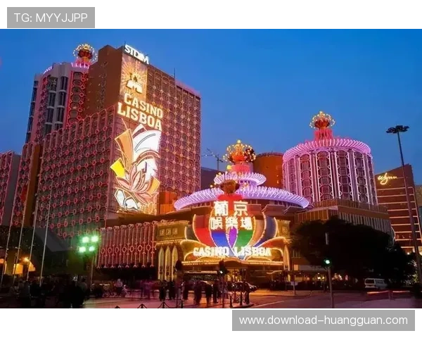 澳门皇冠赌场图片真实反映豪华赌桌与炫彩灯光的完美结合 澳门皇冠赌场图片真实反映豪华赌桌与炫彩灯光的完美结合